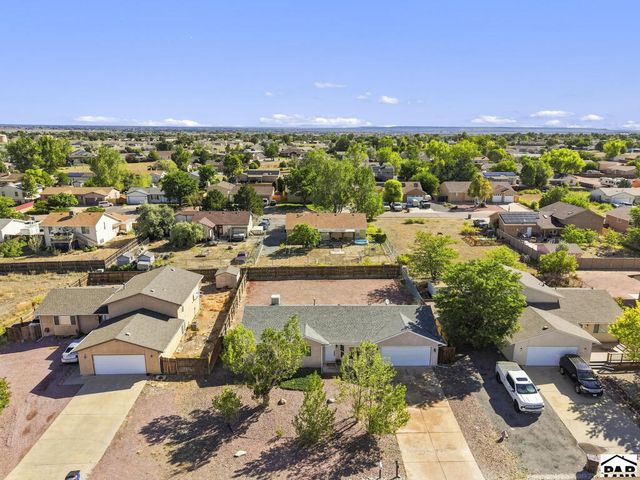 712 S Fleming Dr, Pueblo West, CO 81007