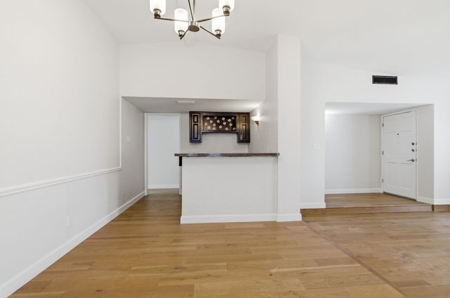 1709 Country Manor Road, Fort Worth, TX 76134