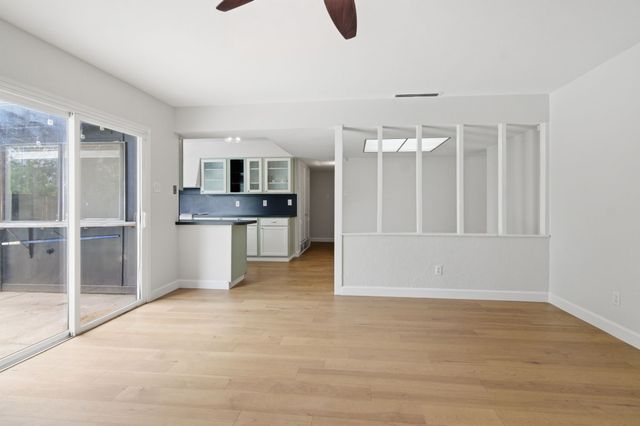 1709 Country Manor Road, Fort Worth, TX 76134