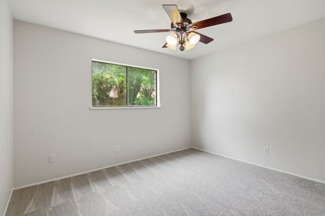 1709 Country Manor Road, Fort Worth, TX 76134