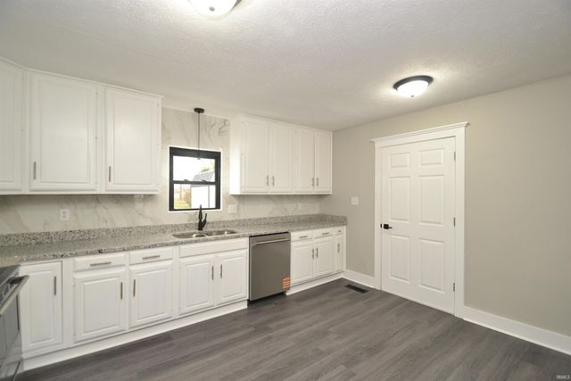 403 E Elm Street, Sharpsville, IN 46068