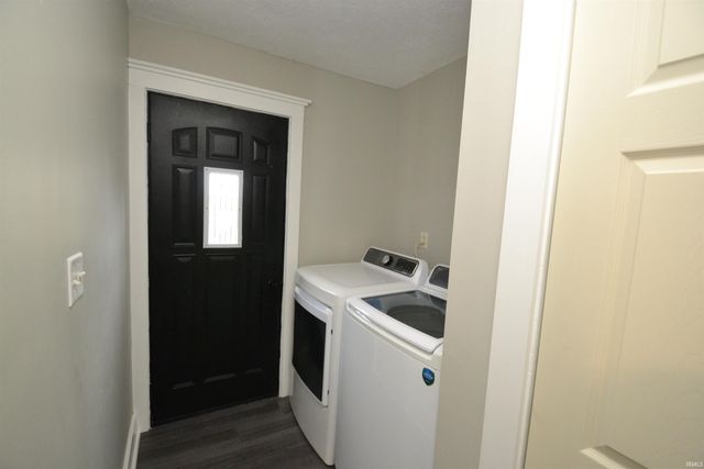 403 E Elm Street, Sharpsville, IN 46068