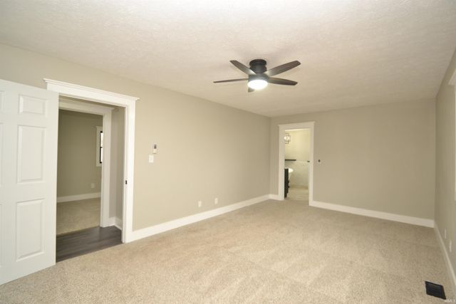 403 E Elm Street, Sharpsville, IN 46068