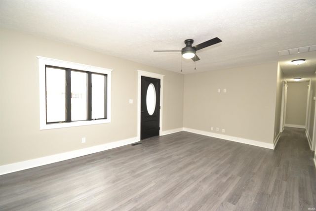 403 E Elm Street, Sharpsville, IN 46068