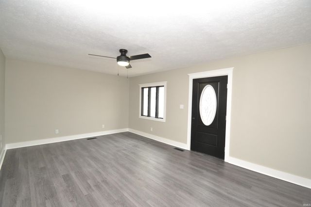 403 E Elm Street, Sharpsville, IN 46068