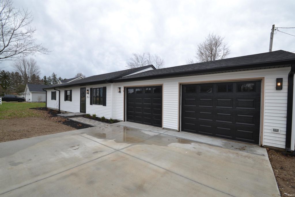 403 E Elm Street, Sharpsville, IN 46068