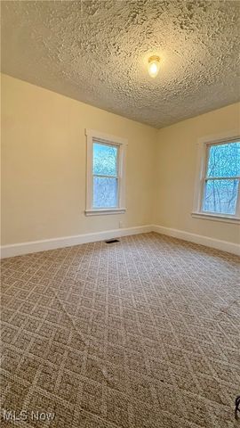 5018 Elmwood Avenue, Parkersburg, WV 26101