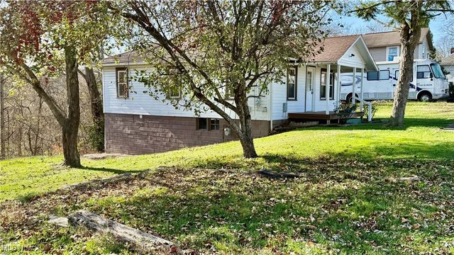 5018 Elmwood Avenue, Parkersburg, WV 26101
