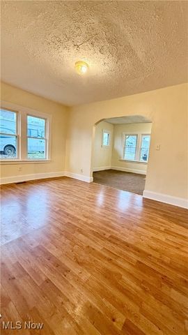 5018 Elmwood Avenue, Parkersburg, WV 26101