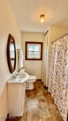 5018 Elmwood Avenue, Parkersburg, WV 26101