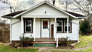 5018 Elmwood Avenue, Parkersburg, WV 26101
