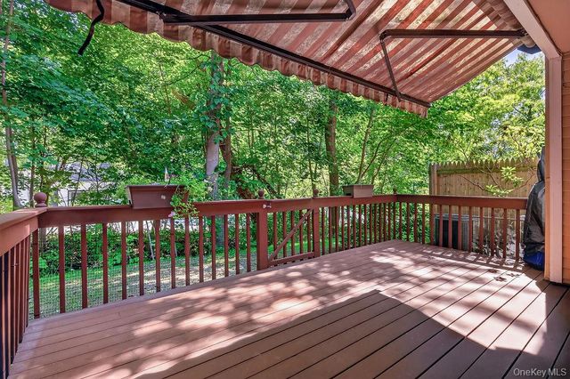 9 Redtwig Court, Peekskill, NY 10566