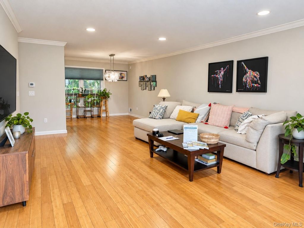 9 Redtwig Court, Peekskill, NY 10566 — photo 4
