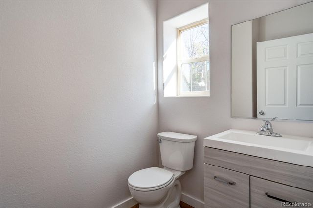 818 E Cucharras, Colorado Springs, CO 80903