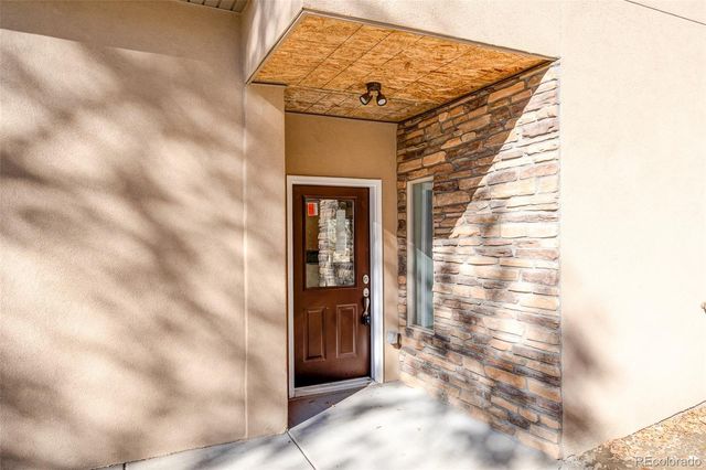 818 E Cucharras, Colorado Springs, CO 80903