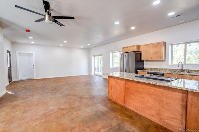 818 E Cucharras, Colorado Springs, CO 80903