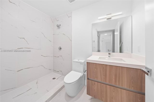 32 NW 14th Ave 4, Miami, FL 33125