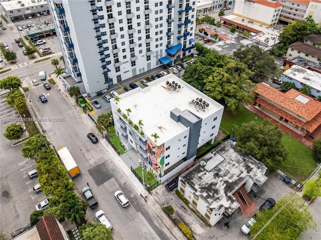32 NW 14th Ave 4, Miami, FL 33125