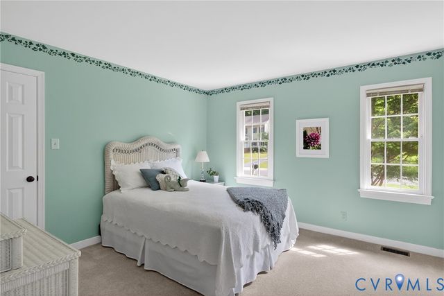 5404 Rock Harbour Rd, Midlothian, VA 23112