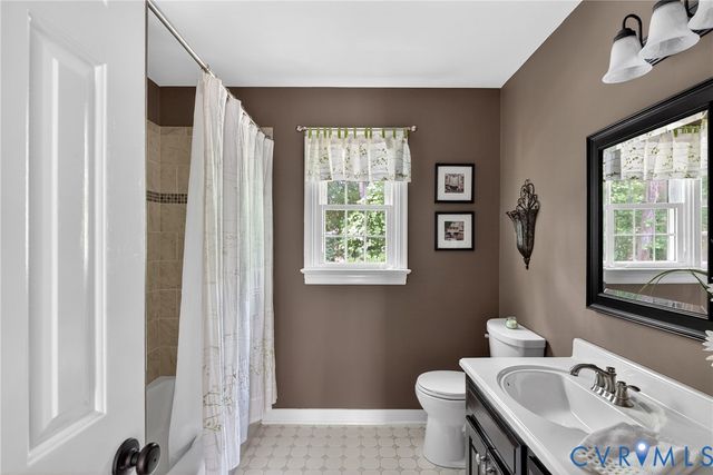 5404 Rock Harbour Rd, Midlothian, VA 23112