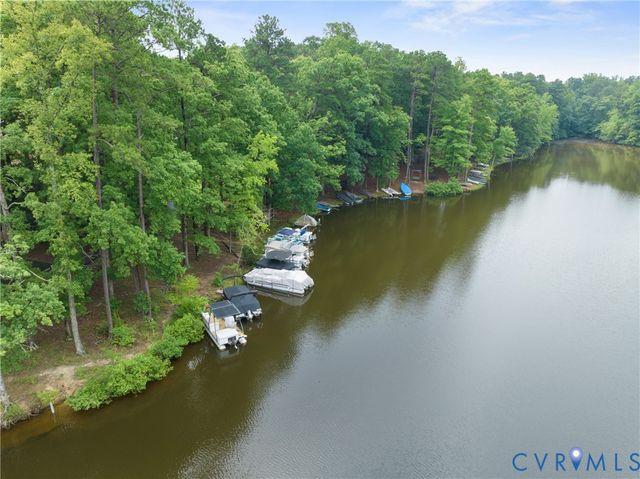 5404 Rock Harbour Rd, Midlothian, VA 23112