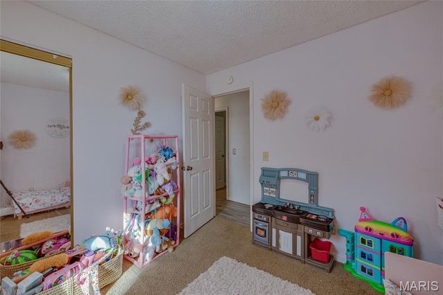 555 Oak Street, Farmington, MO 63640