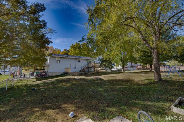 555 Oak Street, Farmington, MO 63640