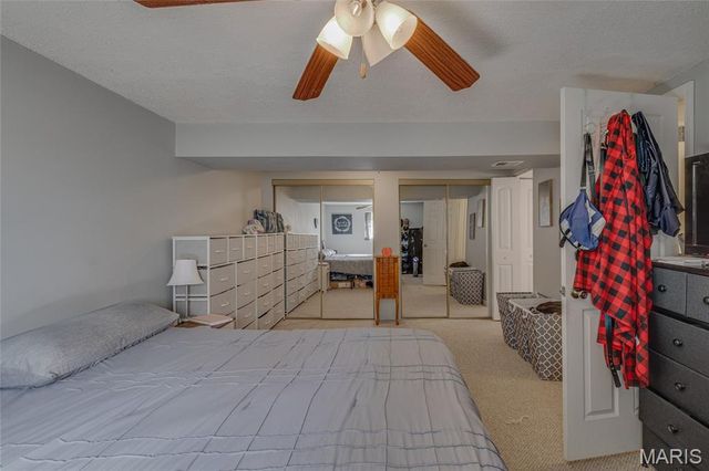 555 Oak Street, Farmington, MO 63640