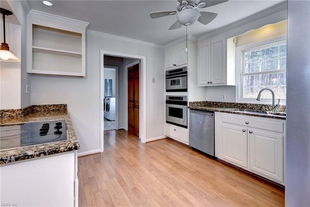 548 Allens Mill RD, Yorktown, VA 23692