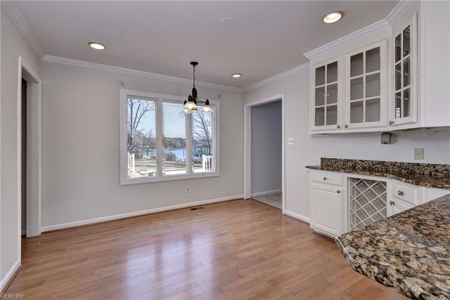 548 Allens Mill RD, Yorktown, VA 23692