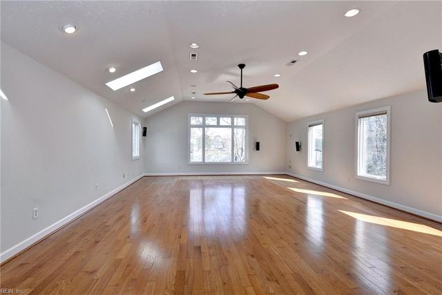 548 Allens Mill RD, Yorktown, VA 23692