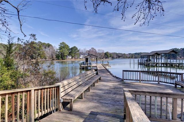 548 Allens Mill RD, Yorktown, VA 23692