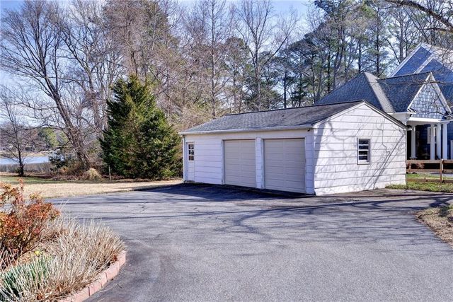 548 Allens Mill RD, Yorktown, VA 23692