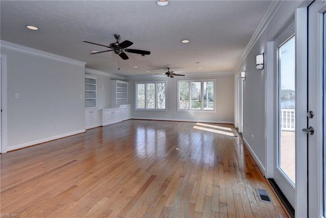 548 Allens Mill RD, Yorktown, VA 23692