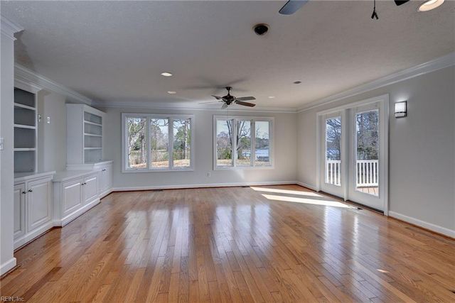 548 Allens Mill RD, Yorktown, VA 23692