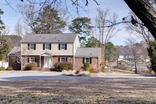 548 Allens Mill RD, Yorktown, VA 23692