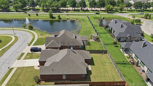 5012 S 182nd East Avenue, Tulsa, OK 74134