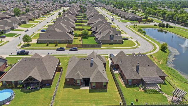 5012 S 182nd East Avenue, Tulsa, OK 74134