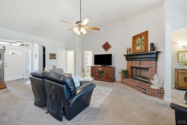 5012 S 182nd East Avenue, Tulsa, OK 74134