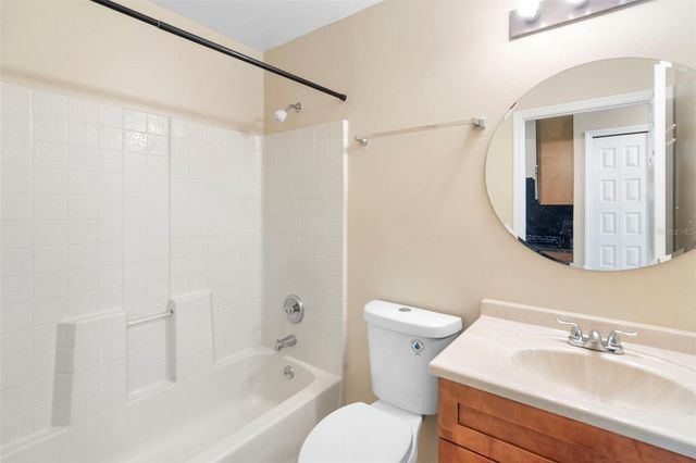 7831 HIDDEN HOLLOW DRIVE, Orlando, FL 32822