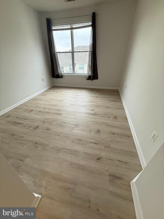 2791 CENTERBORO DR #490, Vienna, VA 22181