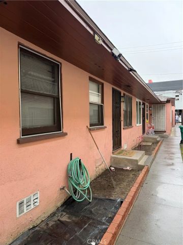 1868 Locust, Long Beach, CA 90806