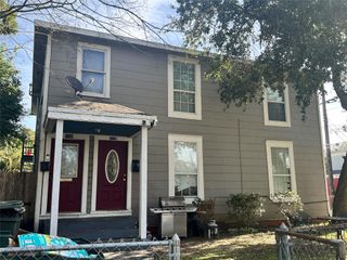 1124 47th Street, Galveston, TX 77551