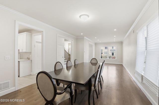 28 Golders Green Road, Lakewood, NJ 08701