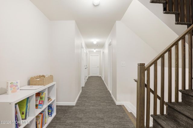 28 Golders Green Road, Lakewood, NJ 08701