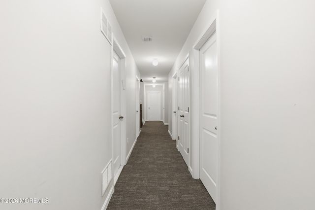 28 Golders Green Road, Lakewood, NJ 08701