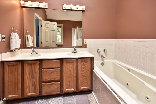 1 Timbercreek Court, Durham, NC 27712