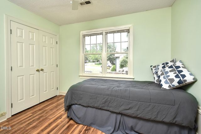 1 Timbercreek Court, Durham, NC 27712