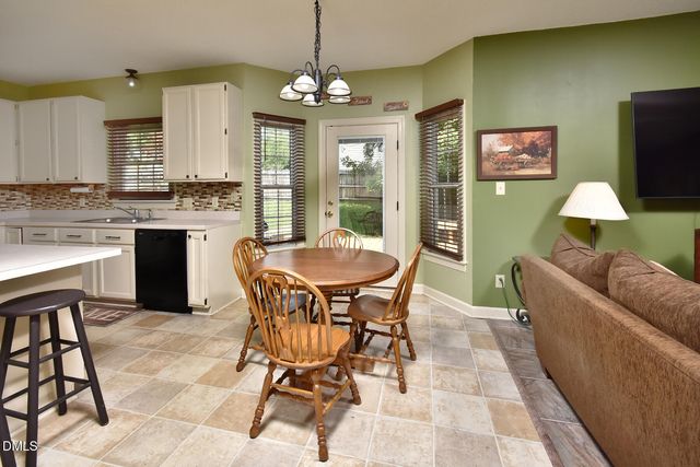1 Timbercreek Court, Durham, NC 27712