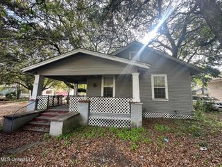 172 Lee Street, Biloxi, MS 39530